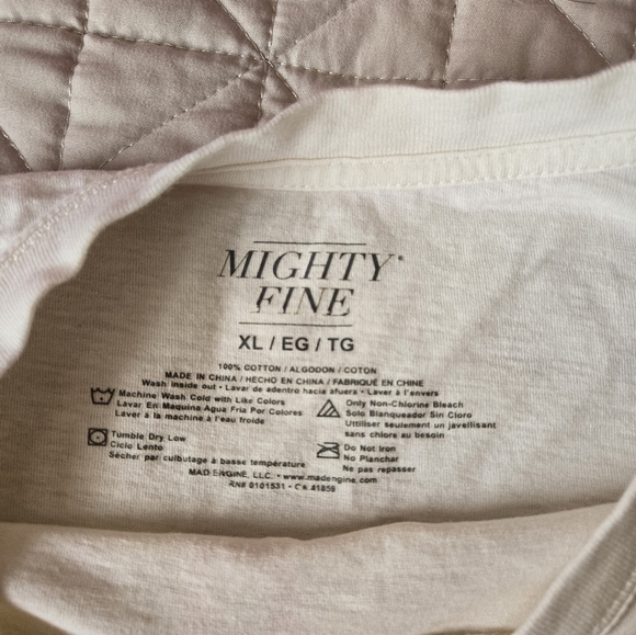 Graphic crop tee - Picture 2 of 4